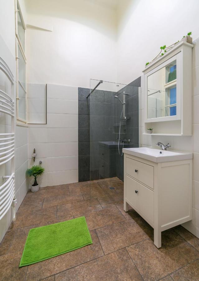 The Mondain Apartments Budapest Extérieur photo